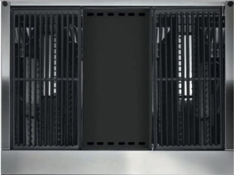 STEEL CUCINE SWING W7 vue de face, barbecue mobile compact format balcon.